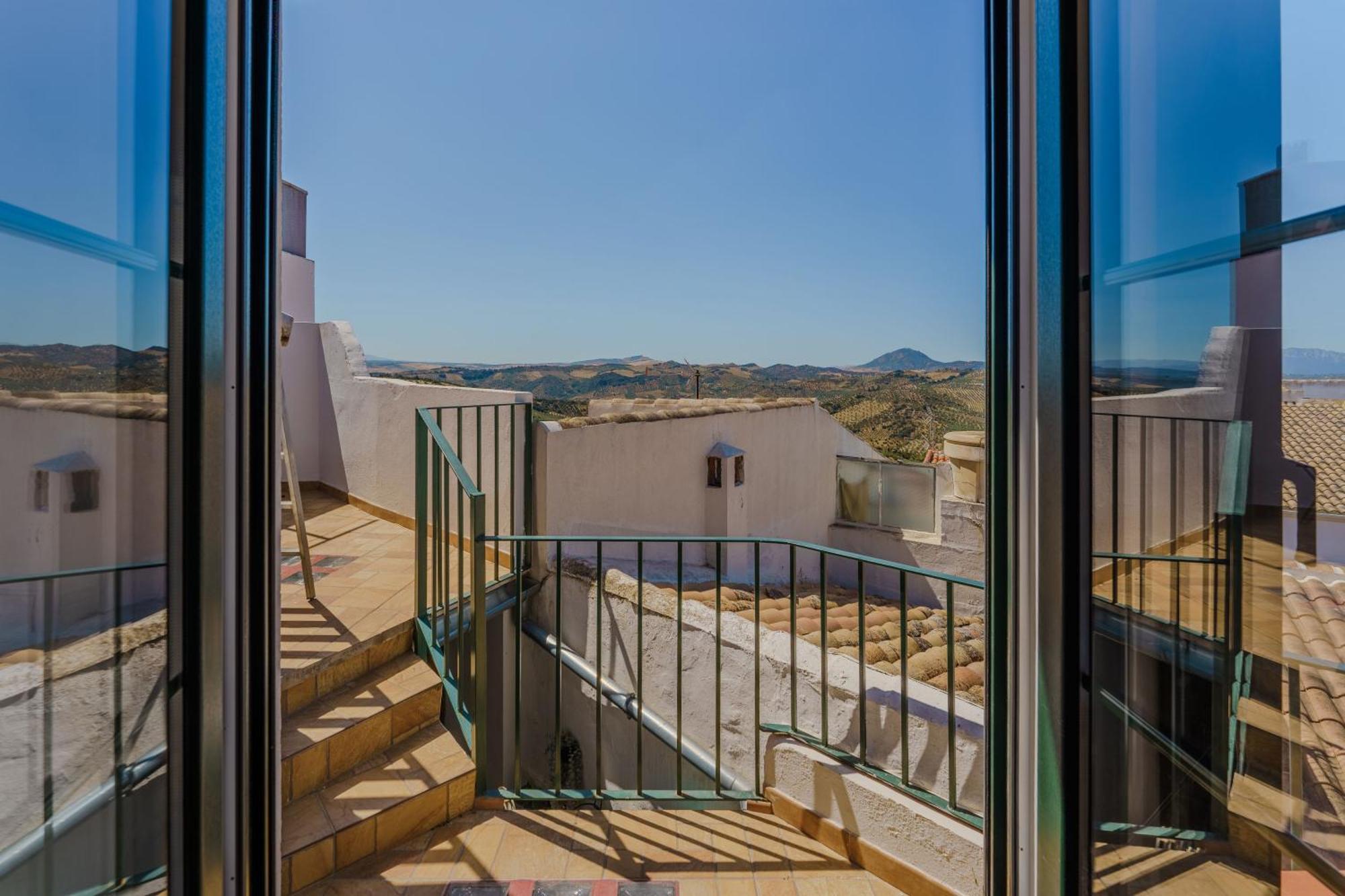 Casa Del Patito With Vista By Duckling Stays Olvera Exterior photo